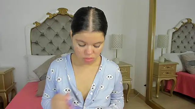 Snapshot of mary_joseph chatting on November 2025 08:46:01 PM mary joseph online show from November 2025 08:46:01 PM