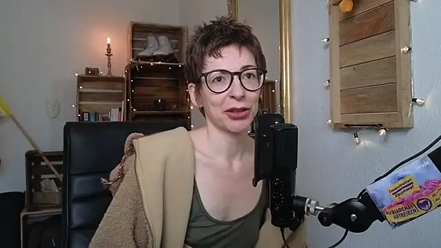 Antifistin online show from November 2025 11:25:02 AM