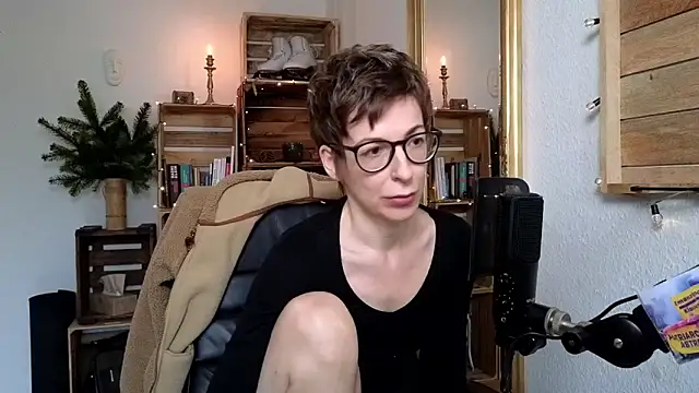 Antifistin online show from November 2025 11:54:01 AM