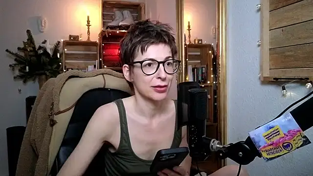 Antifistin online show from November 2025 12:33:02 AM