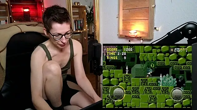 Antifistin online show from December 2025 04:16:01 PM