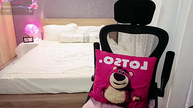 Xuka2594 online show from March 2026 06:04:02 AM