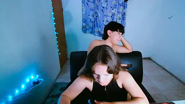 SweetRabbit29 online show from June 2026 07:52:01 PM