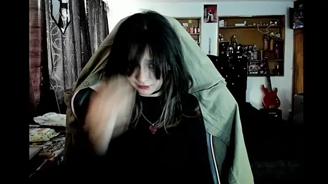 Maki Zein  online show from February 2026 08:28:02 PM