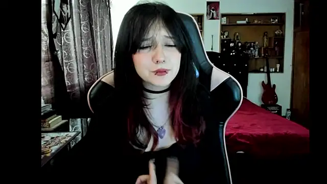 Maki Zein  online show from April 2026 09:16:02 PM