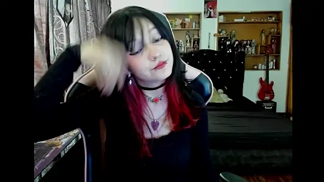 Maki Zein  online show from March 2026 06:09:01 PM