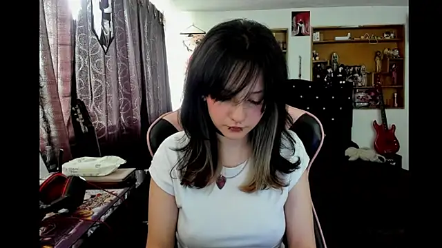 Maki Zein  online show from February 2026 08:04:01 PM