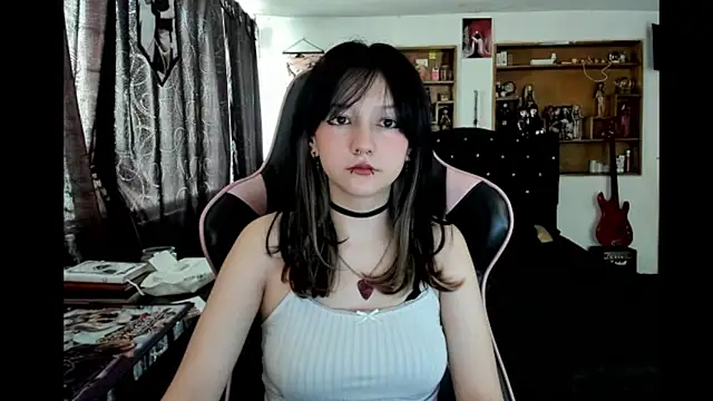 Maki Zein  online show from February 2026 07:24:01 PM