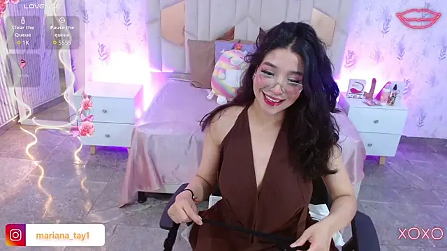 MARIANA TAY1 online show from December 2025 03:30:02 AM