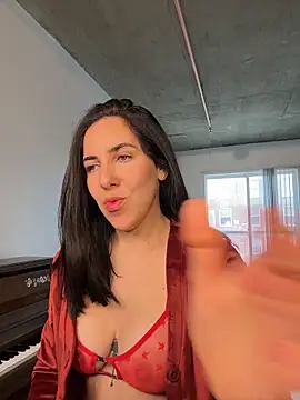 Lolathebaddie online show from February 2026 09:15:01 PM