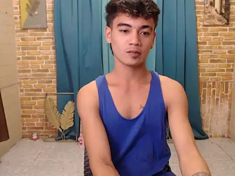 boy raphael online show from October 2025 10:38:01 AM