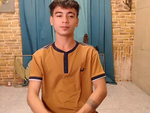 boy raphael online show from October 2025 10:27:01 AM