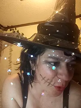 Snapshot of disneey2888 chatting on October 2025 06:26:01 PM disneey2888 online show from October 2025 06:26:01 PM