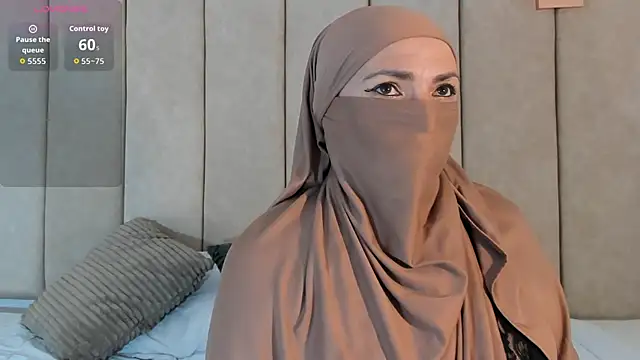  naylaa  online show from November 2025 10:36:02 PM