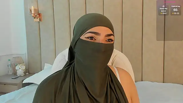  naylaa  online show from December 2025 02:38:01 AM