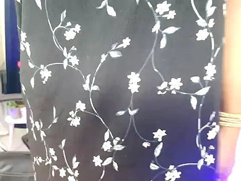 your Tanu 02 online show from October 2025 07:56:02 PM