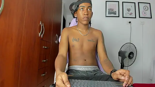 latin kay1 online show from February 2026 10:55:02 PM