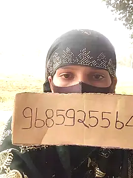 Snapshot of Pooja_suhani chatting on October 2025 06:45:01 AM Pooja suhani online show from October 2025 06:45:01 AM