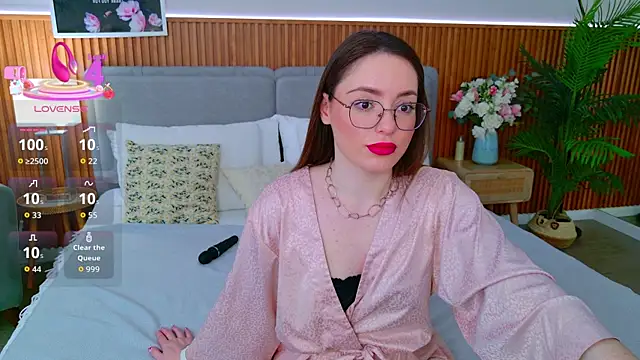 JulliRoss online show from May 2026 05:02:02 AM