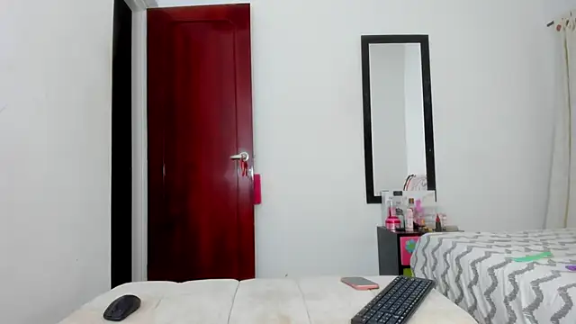 princesa luissa online show from November 2025 04:38:01 AM