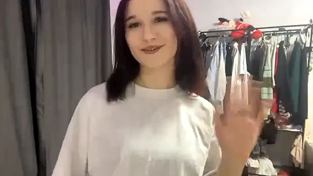 Snapshot of ElsieZuno chatting on October 2025 03:24:02 PM ElsieZuno online show from October 2025 03:24:02 PM