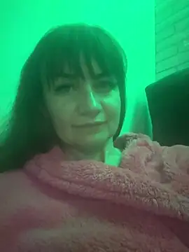 Butterfly8385 online show from May 2026 07:42:01 PM