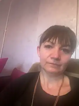 Butterfly8385 online show from March 2026 07:31:01 AM