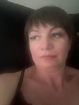 Butterfly8385 online show from June 2026 12:33:01 PM