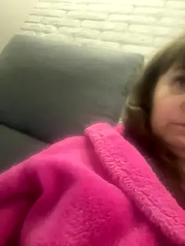 Butterfly8385 online show from November 2025 07:40:02 PM