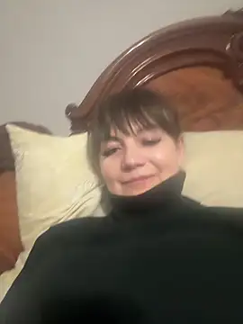 Butterfly8385 online show from April 2026 08:05:02 PM