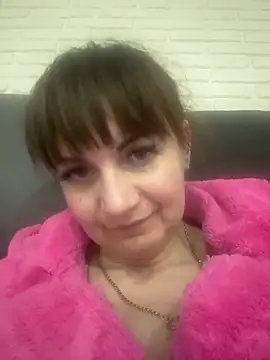 Butterfly8385 online show from April 2026 09:32:01 PM