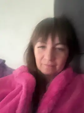 Butterfly8385 online show from March 2026 11:01:01 AM