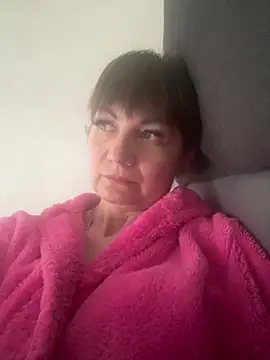 Butterfly8385 online show from May 2026 01:26:02 PM