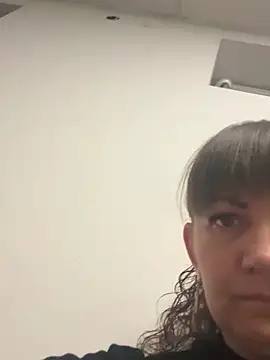 Butterfly8385 online show from February 2026 04:32:02 AM