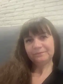 Butterfly8385 online show from November 2025 06:45:02 PM