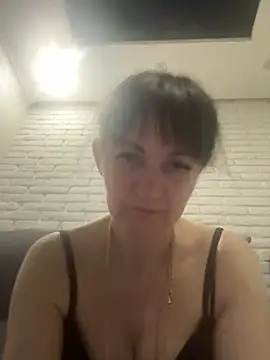 Butterfly8385 online show from March 2026 10:33:02 PM