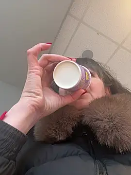 Butterfly8385 online show from February 2026 10:01:01 AM