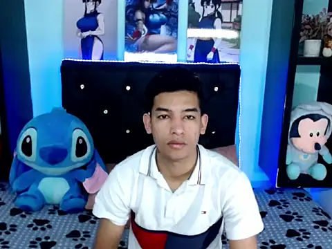 x Aaron x online show from October 2025 03:50:01 AM