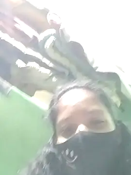 Jaanvi G online show from October 2025 12:03:01 PM