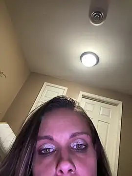 Brooklyn1987 online show from March 2026 01:40:01 AM