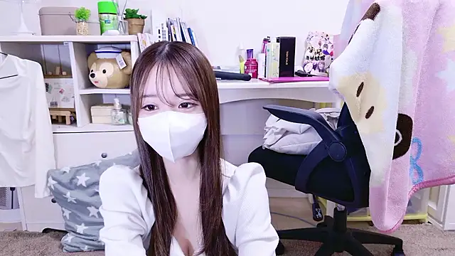 Hinahina 0111 online show from October 2025 10:56:02 AM