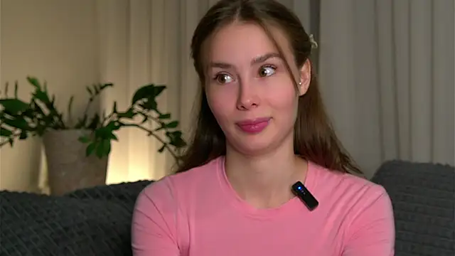 MonetLeitman online show from October 2025 01:03:02 AM