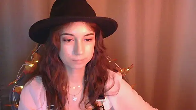 VeraLush online show from November 2025 01:48:02 PM