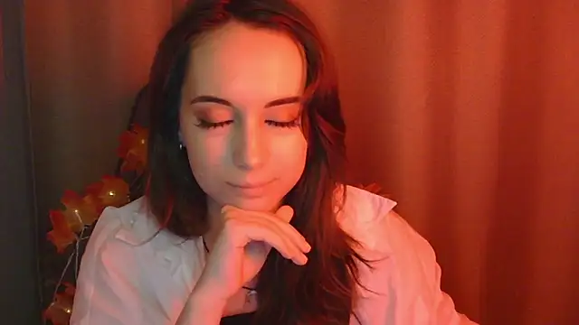 VeraLush online show from November 2025 01:48:02 PM