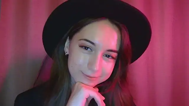 VeraLush online show from November 2025 01:25:02 PM