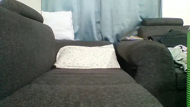 pontsho2004 online show from November 2025 02:39:02 PM