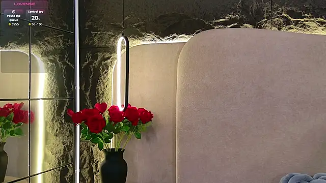 AmyCarammel online show from November 2025 04:55:02 PM