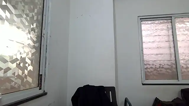 lil-twink19 online show from November 2025 04:50:01 AM