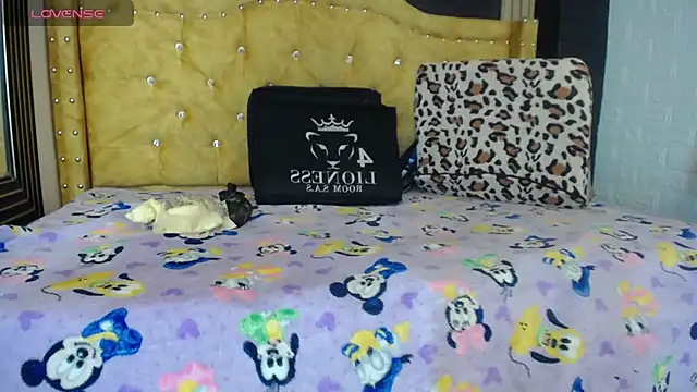 valeri wet online show from November 2025 04:33:01 PM