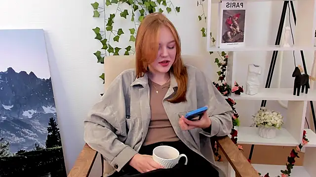 Snapshot of VernellArey chatting on October 2025 06:25:01 AM VernellArey online show from October 2025 06:25:01 AM
